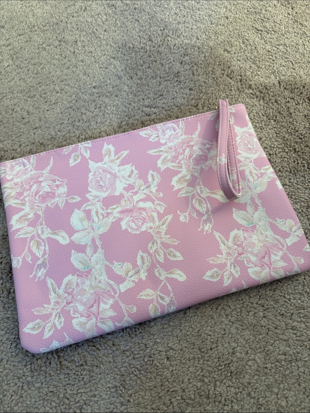 LoveShackFancy x Supergoop Flat Pouch - Picture 3 of 4